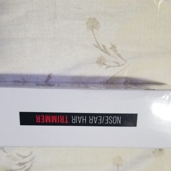 FlePow - Nose/Ear Hair Trimmer w/Cleaning Brush 🌴 - Picture 3 of 6